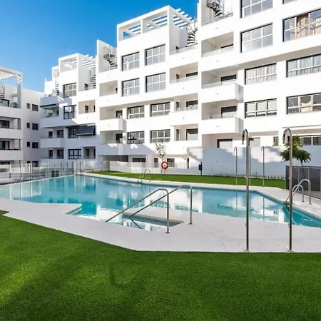 Estepona Terrace, Parking & Pool Apartment Exterior foto
