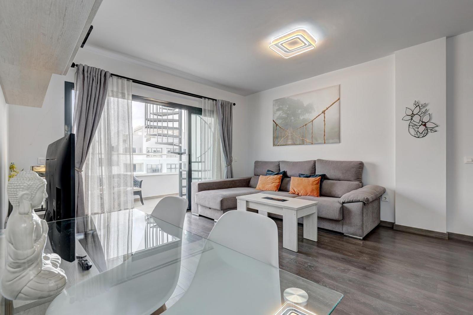 Terrace, Parking & Pool Appartement