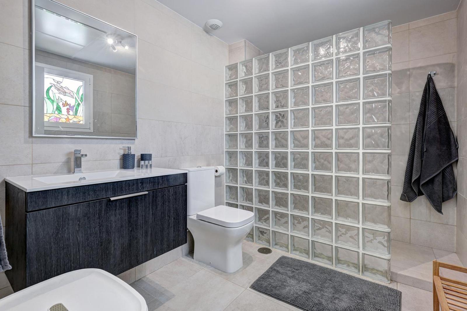 Terrace, Parking & Pool Apartamento Estepona