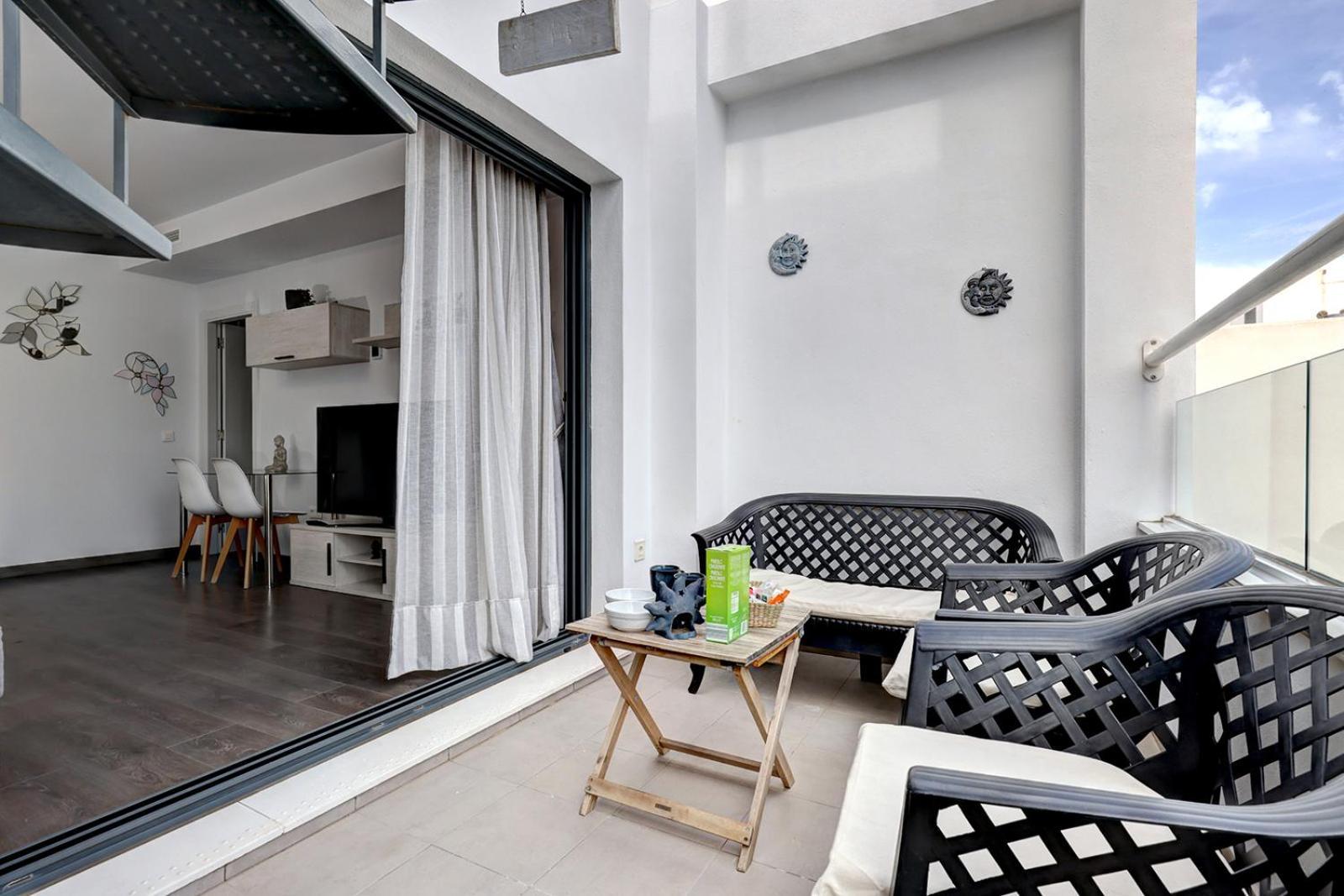Terrace, Parking & Pool Appartement *